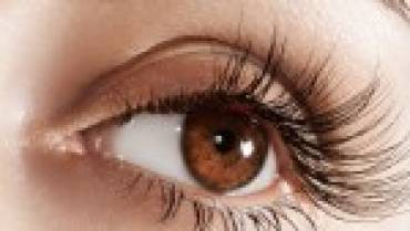 Tips To Get Longer, Thicker Eyelashes!