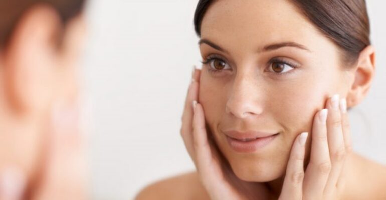 Best Eye Cream for Wrinkles: Woman Applying Cream for Under-Eye Treatment