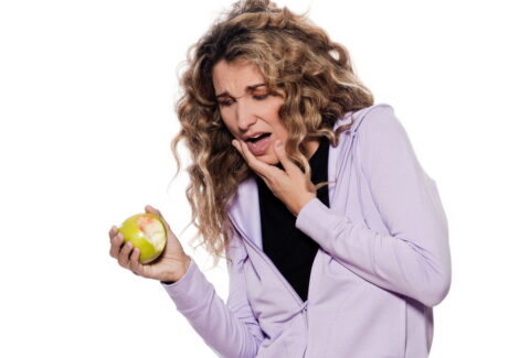 How to stop bleeding gums