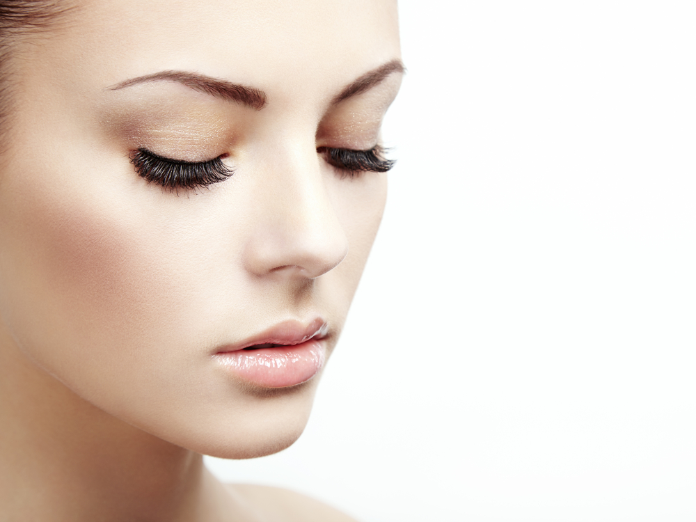 Steps to Grow and Enhance Your Beautiful Eyelashes