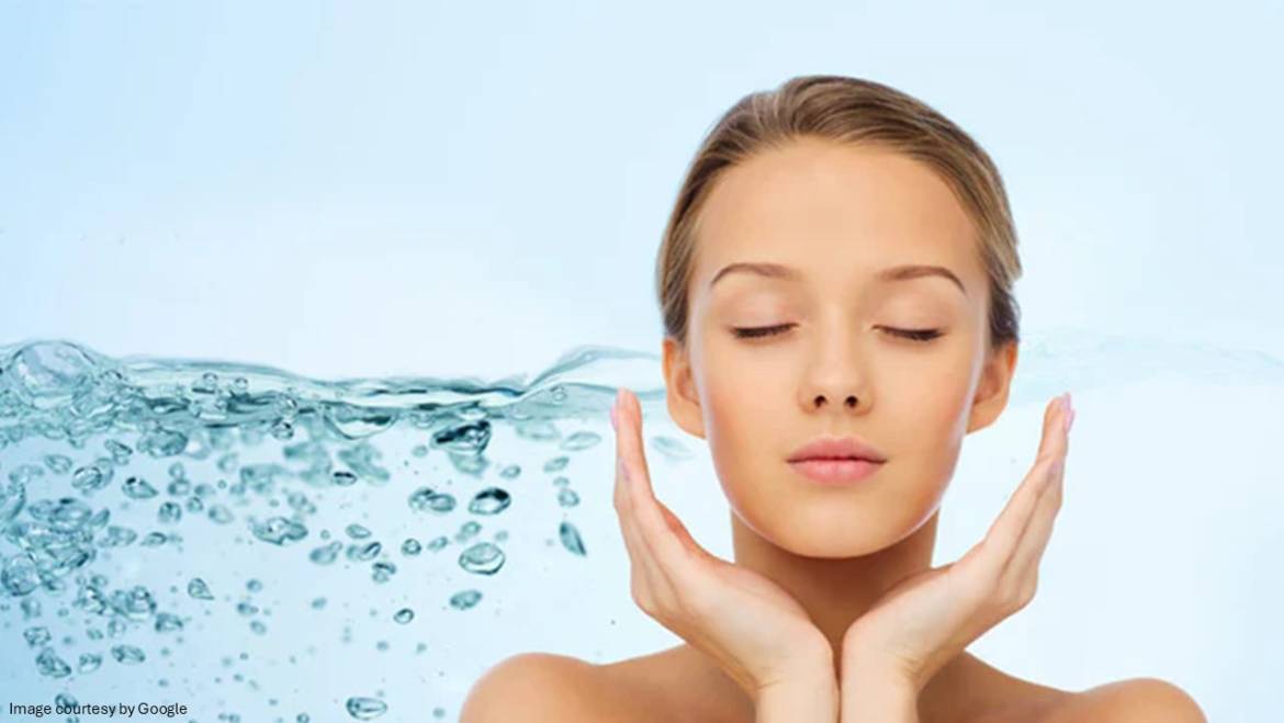 10 Habits That Are Dehydrating Your Skin