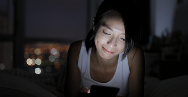 Smartphone Screens Sabotaging Teens' Sleep