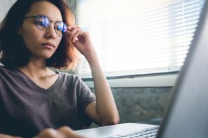 How to Prevent Eyestrain from Digital Devices