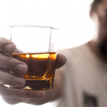 Do You Have An Alcohol Problem? Signs of Alcoholism