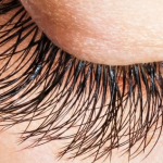 Few Natural Hacks to Grow Eyelashes Faster
