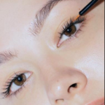 How to Choose a Perfect Eyelash Enhancer Smartly?