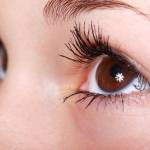 Home Remedies for Thick and Long Eyelashes