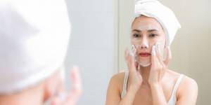 How to treat hormonal acne_banner