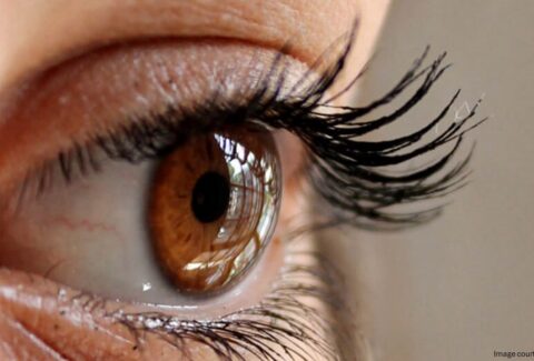 natural ways to grow eyelashes