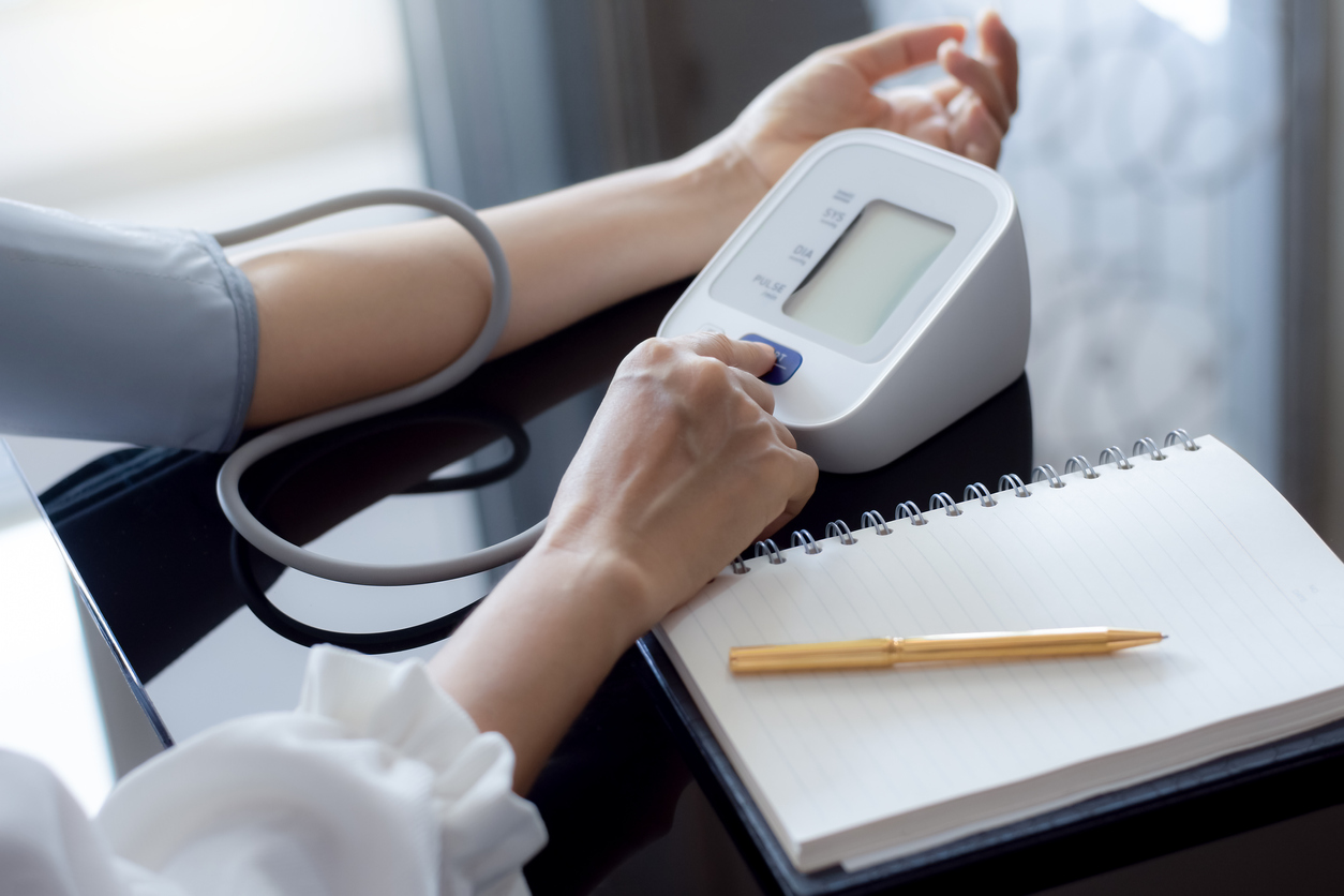 Control High Blood Pressure: Pros and Cons of Medication