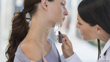 Melanoma: Understand Symptoms, Causes, Risk Factors, Prevention and More